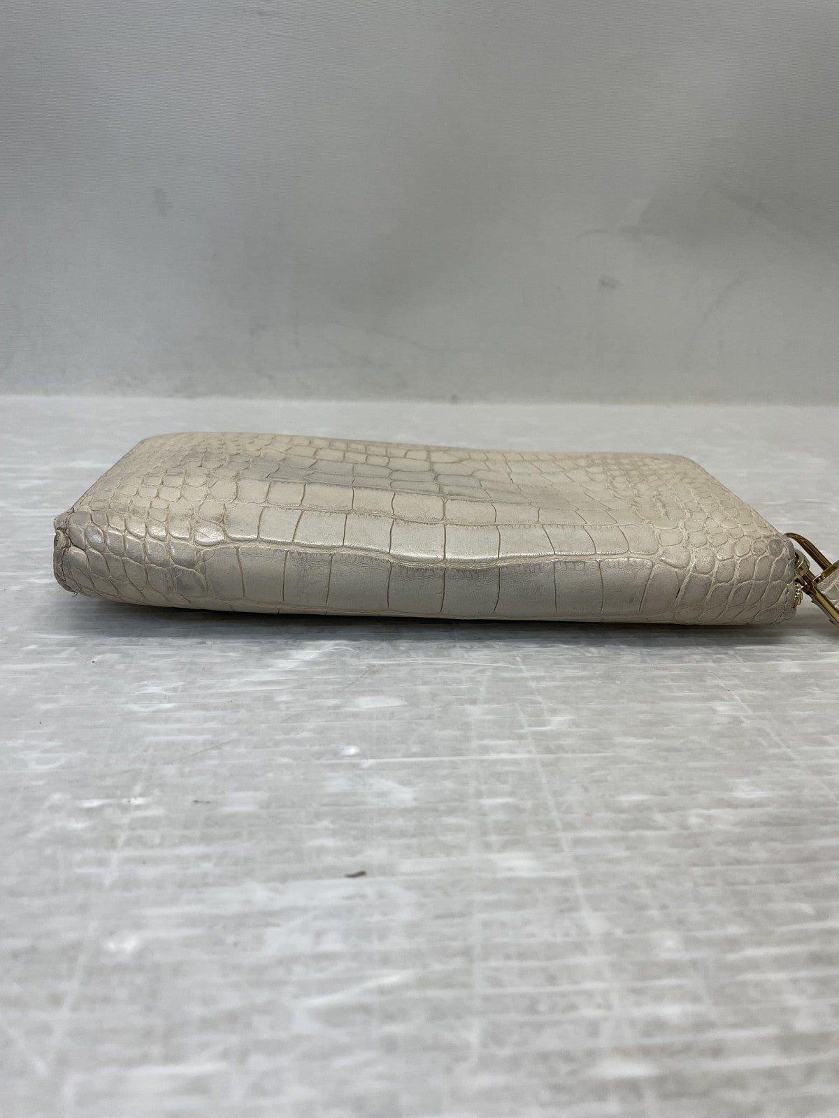 LOUIS VUITTON エキゾチックレザー クロコダイル ジッピーウォレット パドロック ベージュ