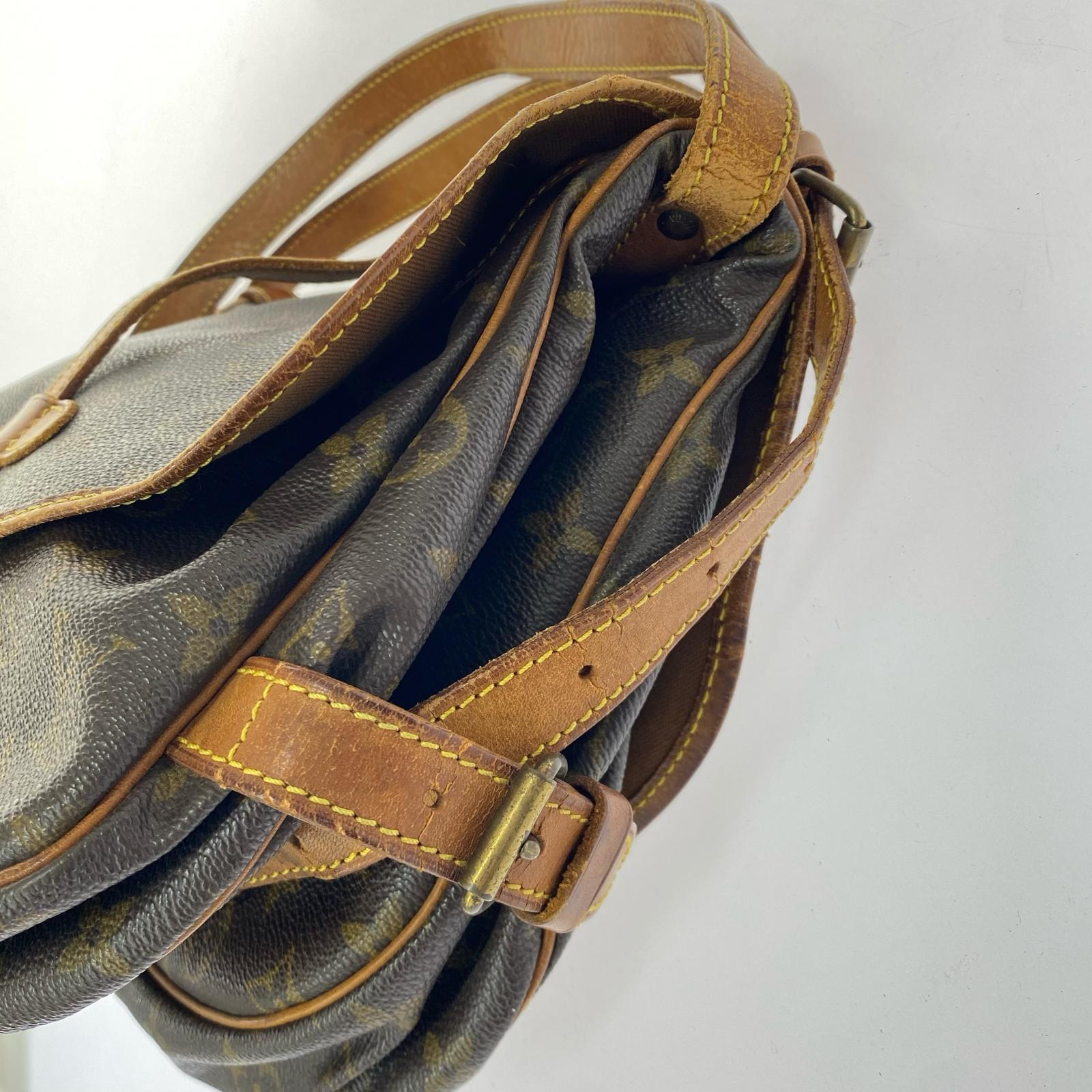 LV モノグラム ソミュール30