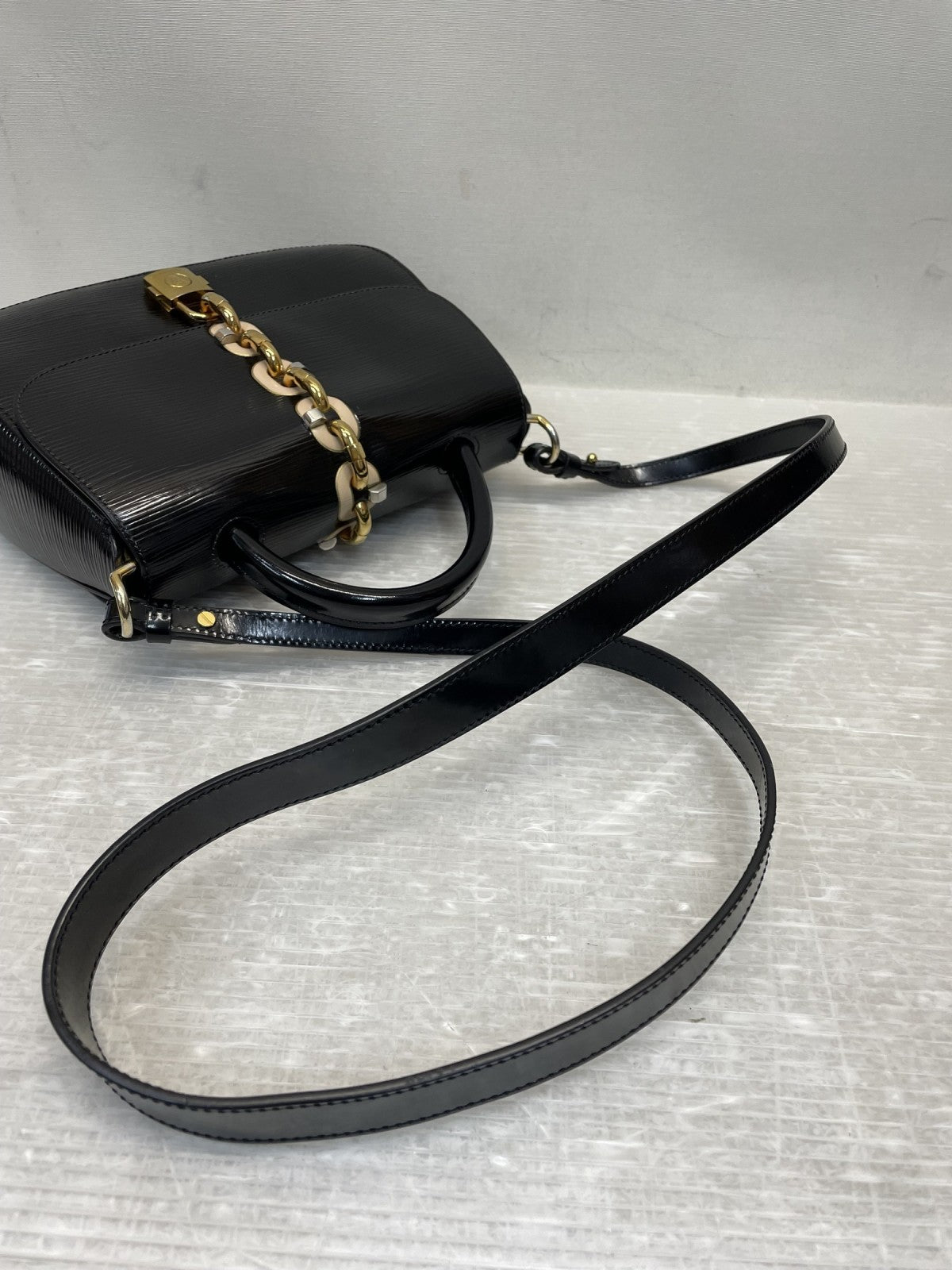 LOUIS VUITTON チェーンイットPM エピ 2WAYバッグ ノワール