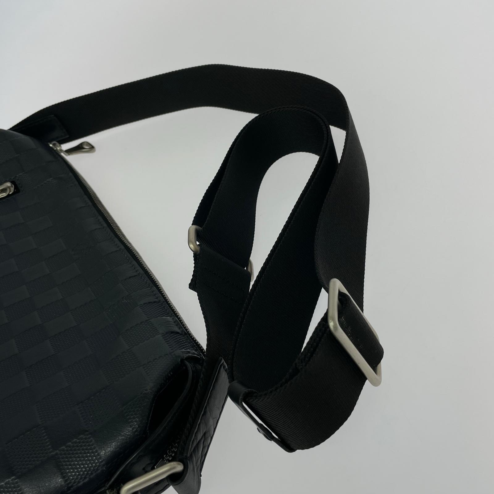 LV/ダミエアンフィニ ディスカバリー メッセンジャーPM N42416