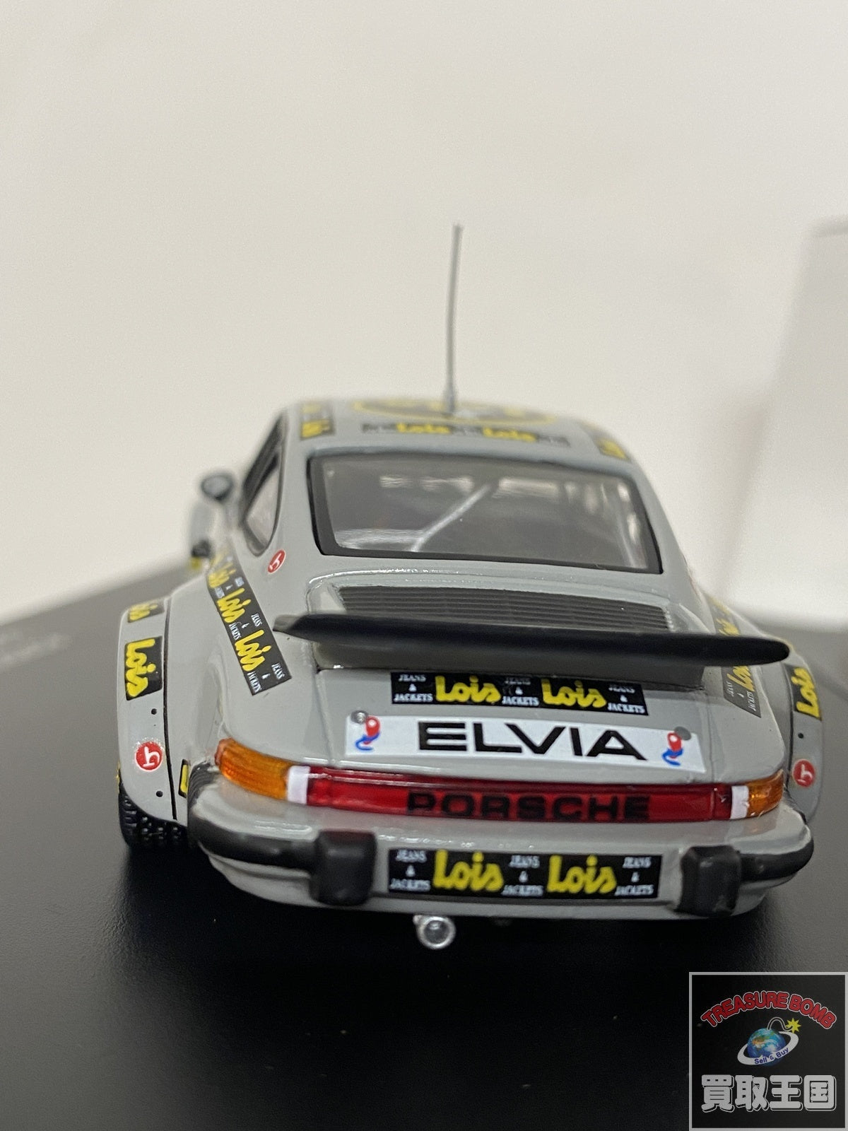 Porshe 934 TURBO LOIS スケールカー