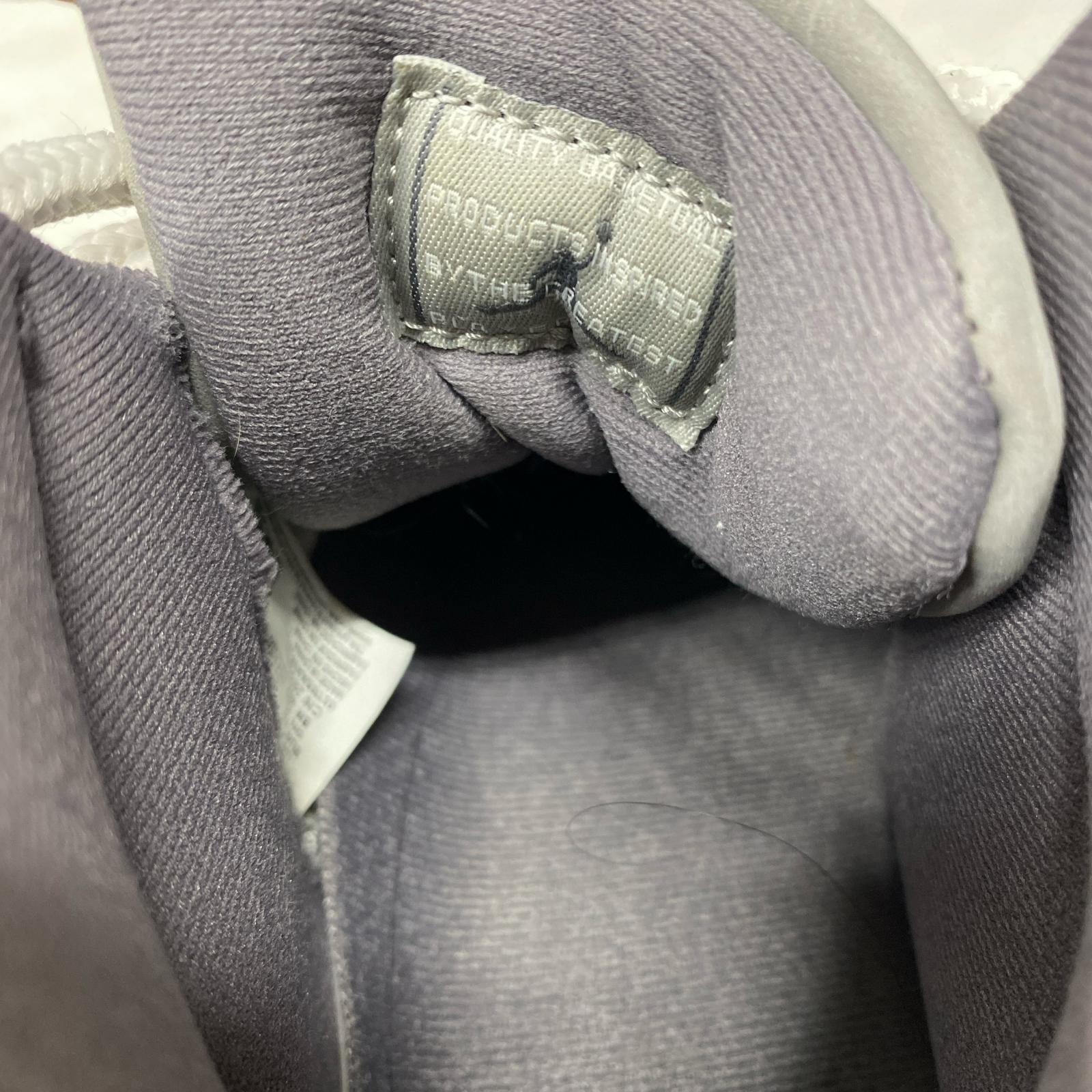 スニーカー AIR JORDAN 11 グレー (26.5㎝) CT8012-005