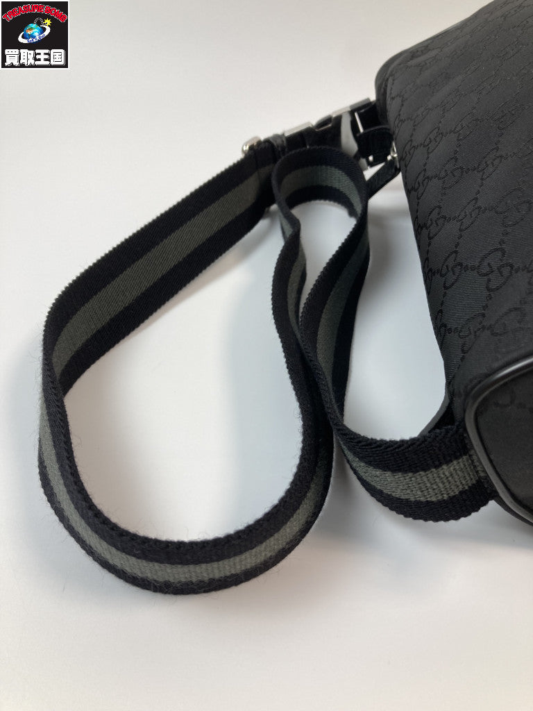 GUCCI ボディバッグ