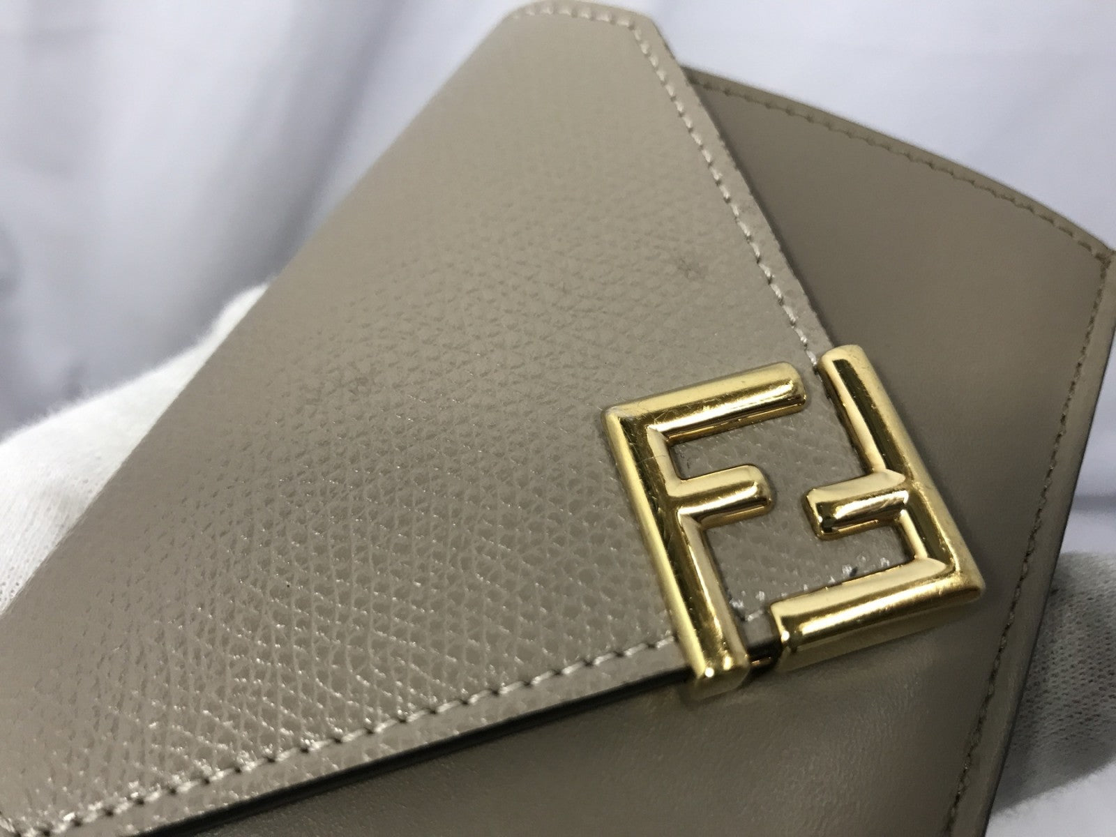 三つ折り財布 ベージュ 8M0480