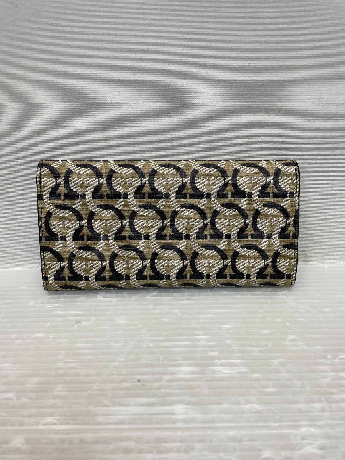 S.Ferragamo ガンチーニデザイン 長財布 PVC
