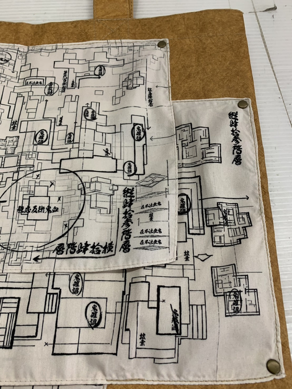 鬼滅の刃 鬼舞辻無惨移動予測図タイベックバッグ フィギュア/グッズ
