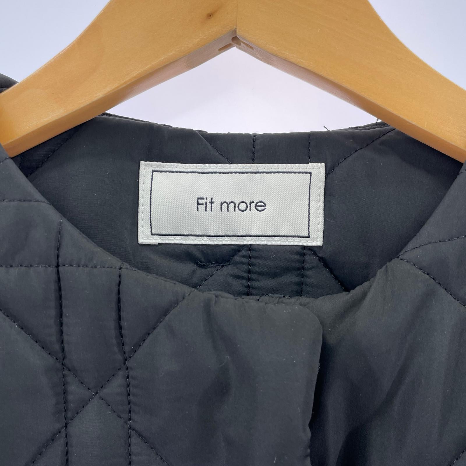 ジャケット Fit more エコファードッキングペプラムコート キルティング 黒 ブラック