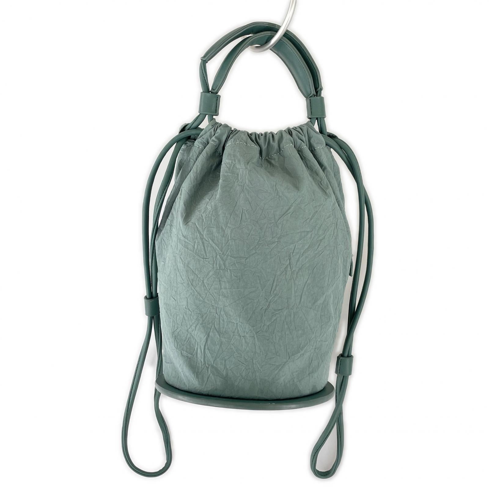 その他バッグ KABINETT カビネDRAWSTRING WRINKLE バッグ グリーン