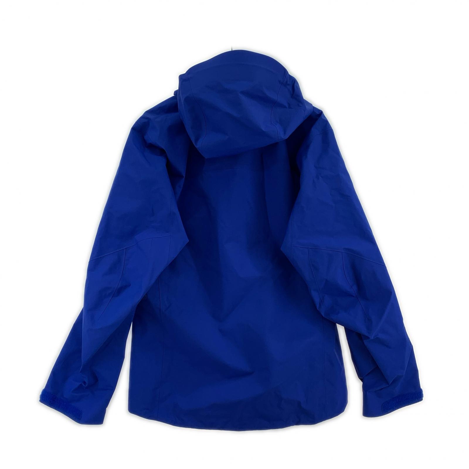 マウンテンパーカー ALPHA SV JACKET S S ブルー