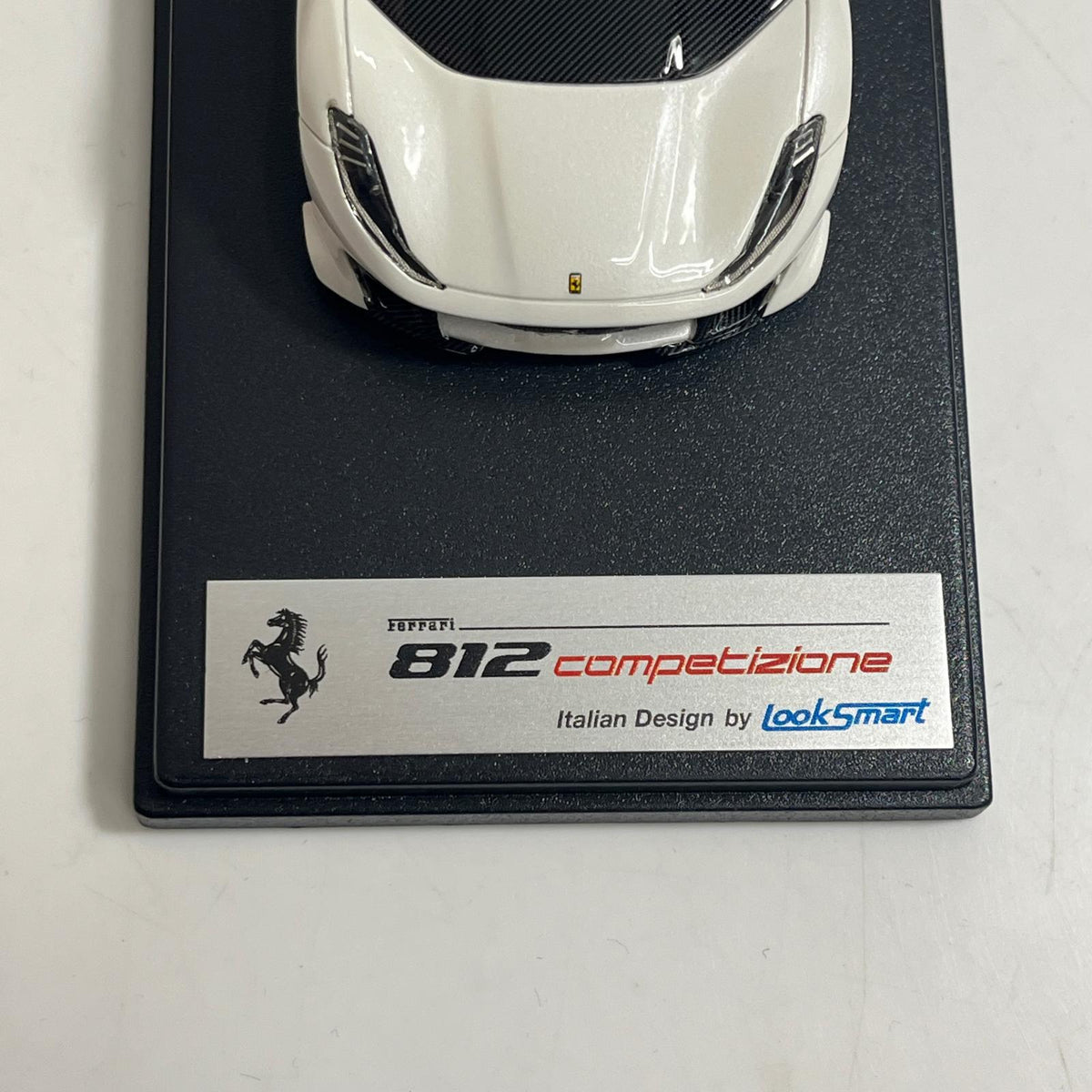 Looksmart 1/43 フェラーリ 812 kyosho スケールカー