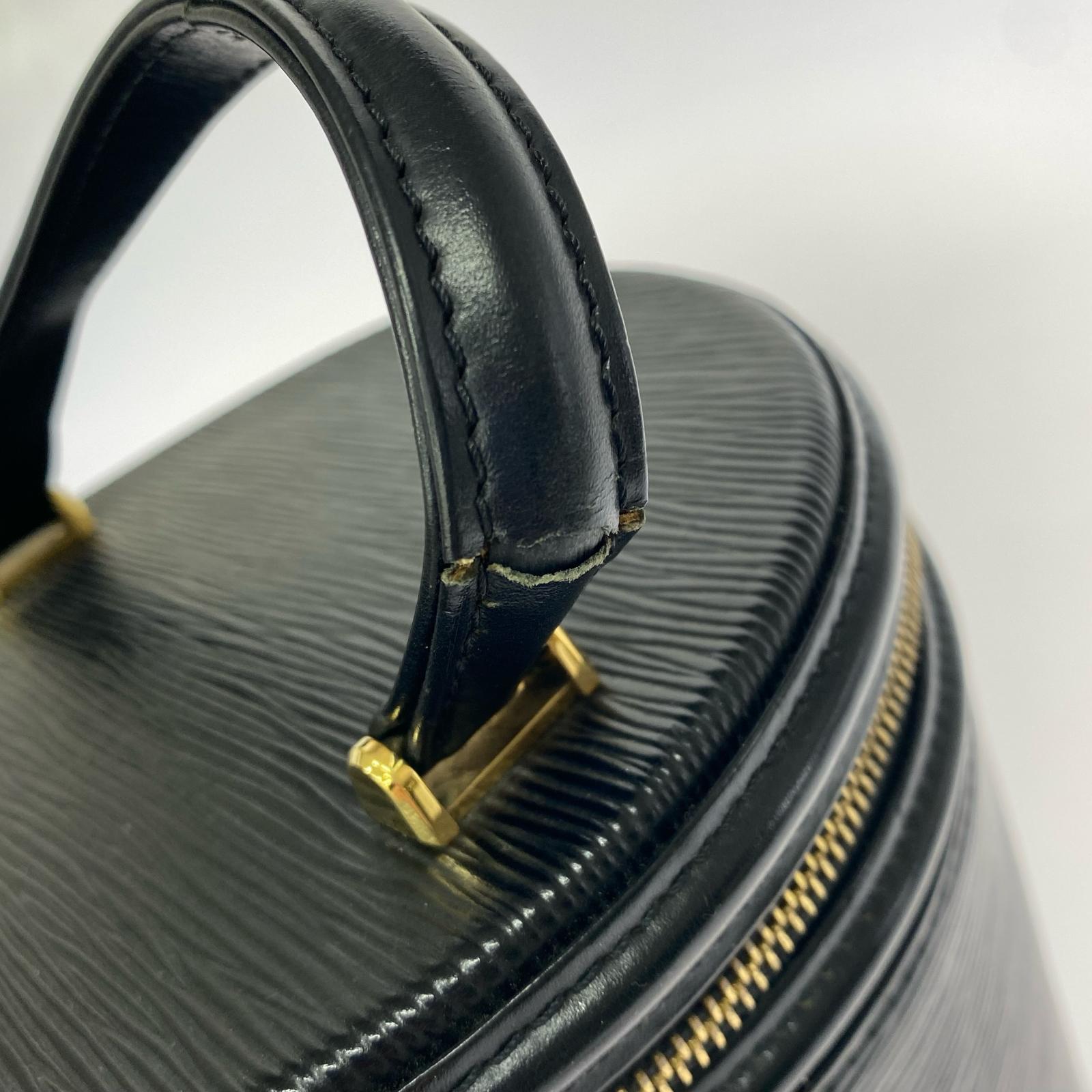 エピ カンヌ バニティバッグ 黒 M48032