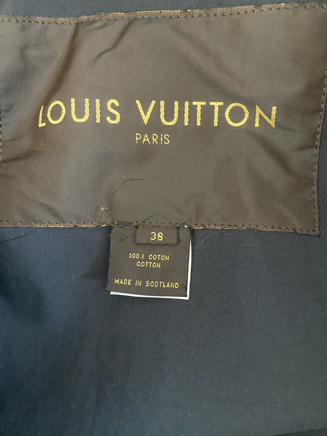 LV ステッチトレンチコート