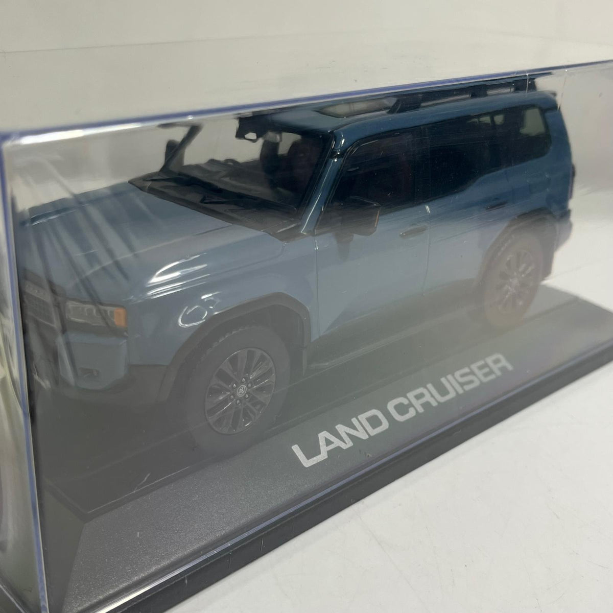 LAND CRUISER 250 ミニカー カラーサンプル