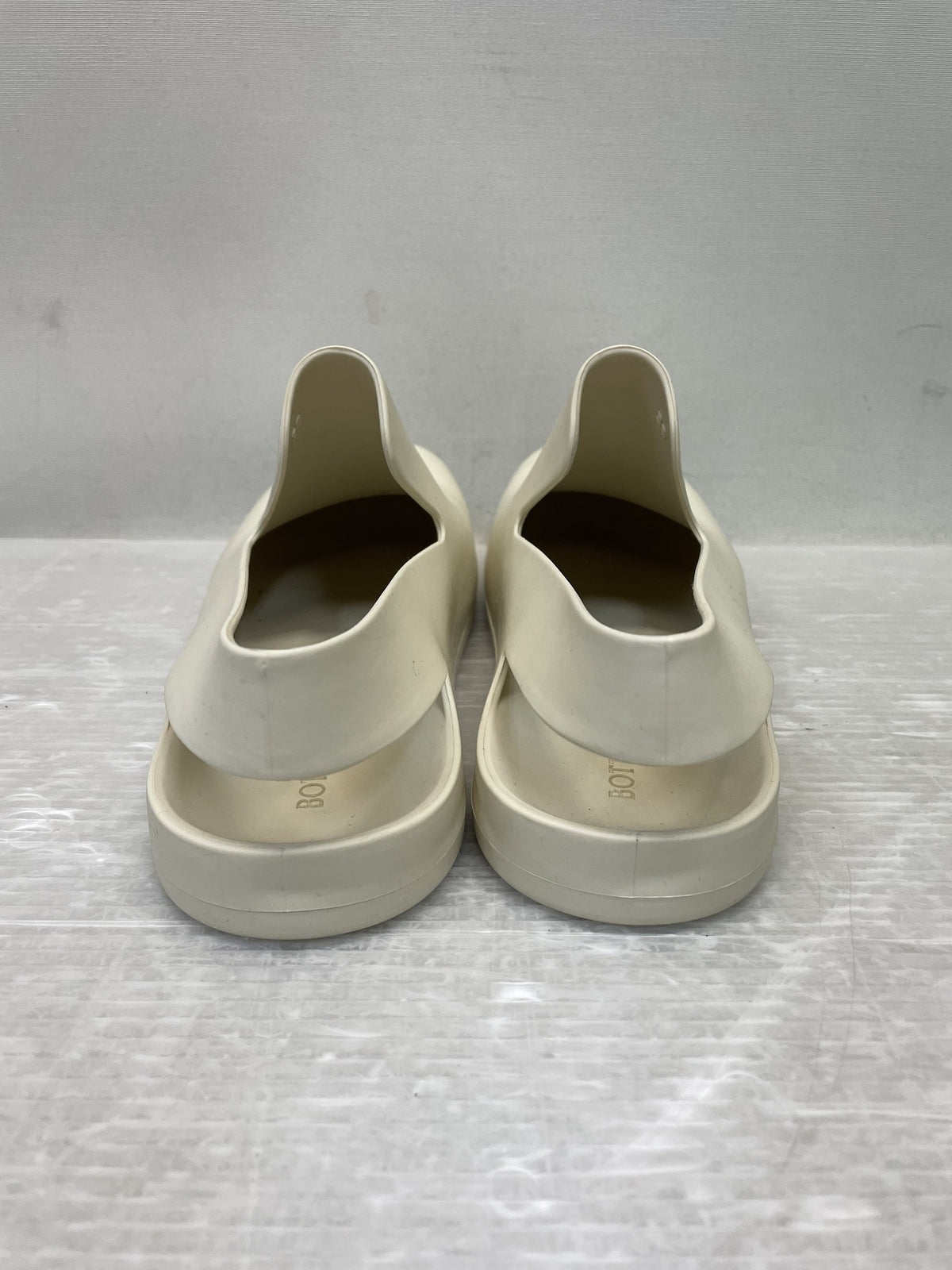 Bottega Veneta パドルサンダル 38 アイボリー
