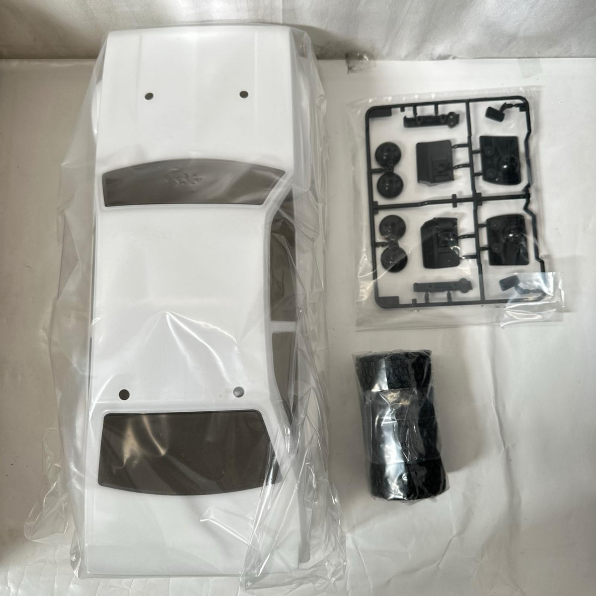 タミヤ /10 フォード エスコート Mk.2 ラリー 電動RC タミヤ カープラモ・ミニ四駆