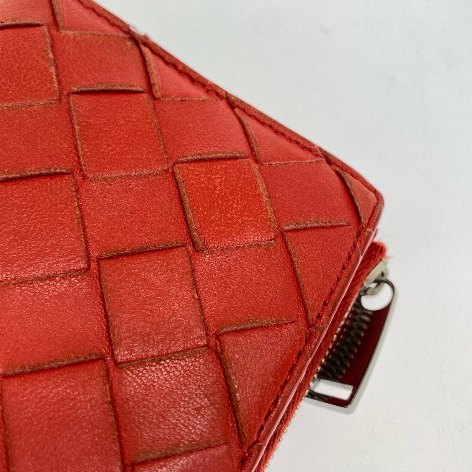 Bottega Veneta イントレチャート スモールコンパクトウォレット 赤
