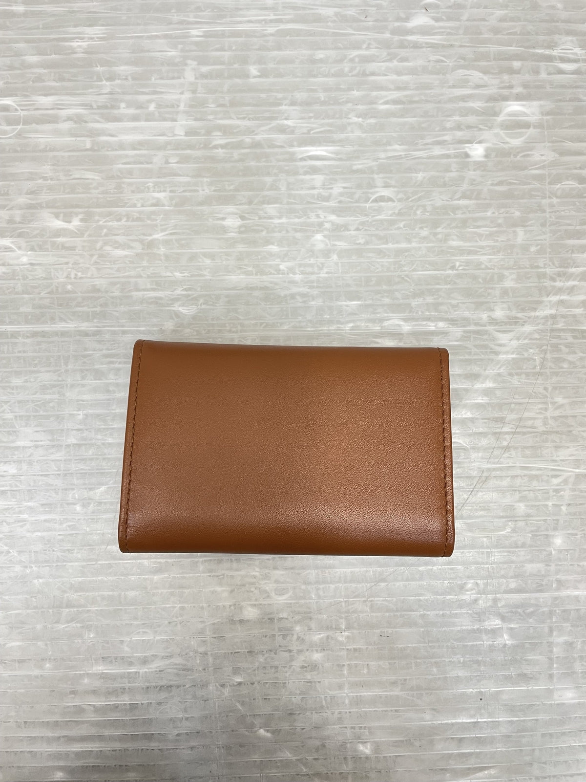 PRADA シルバーロゴプレート 6連キーケース 茶