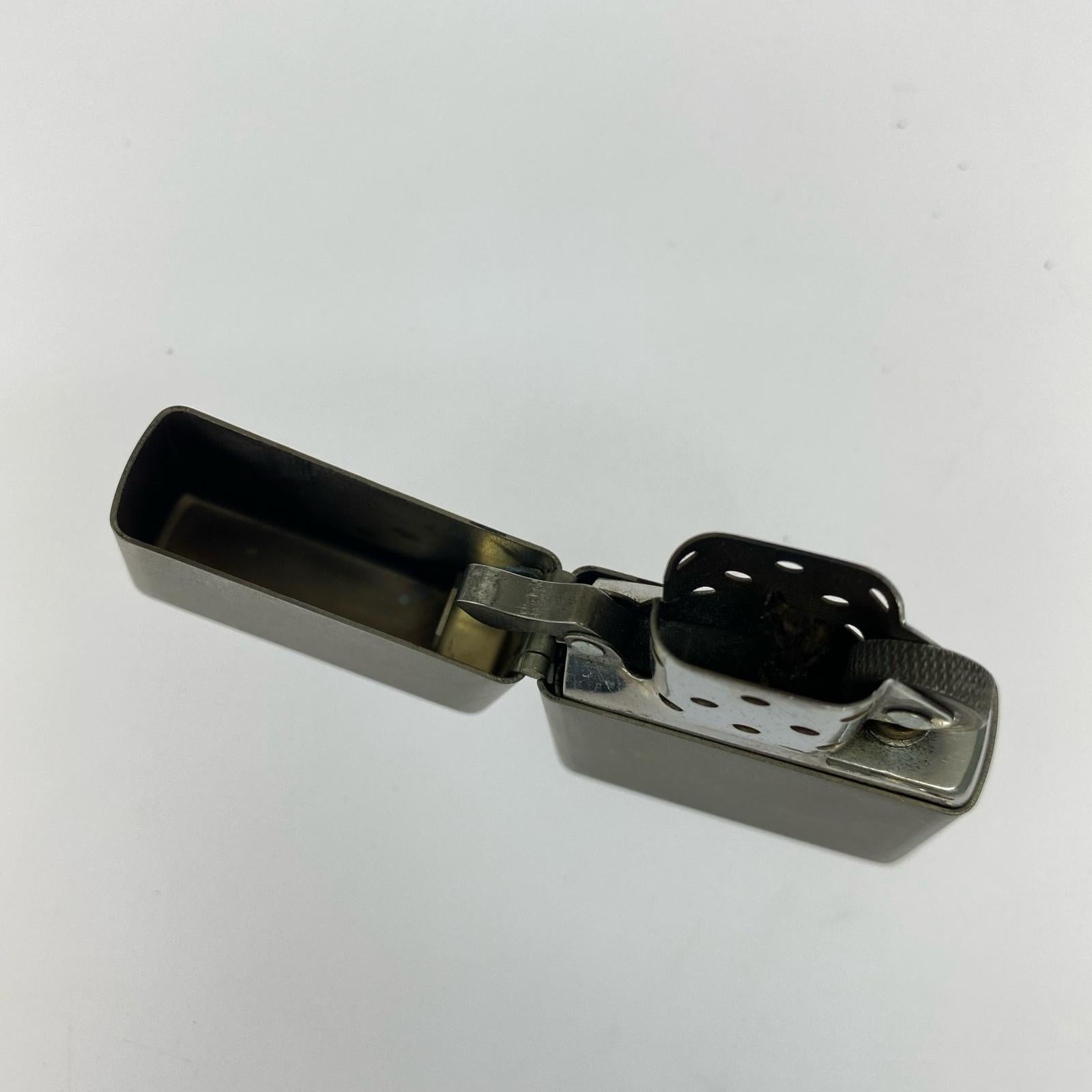 ライター 01年製 solid titanium グレー