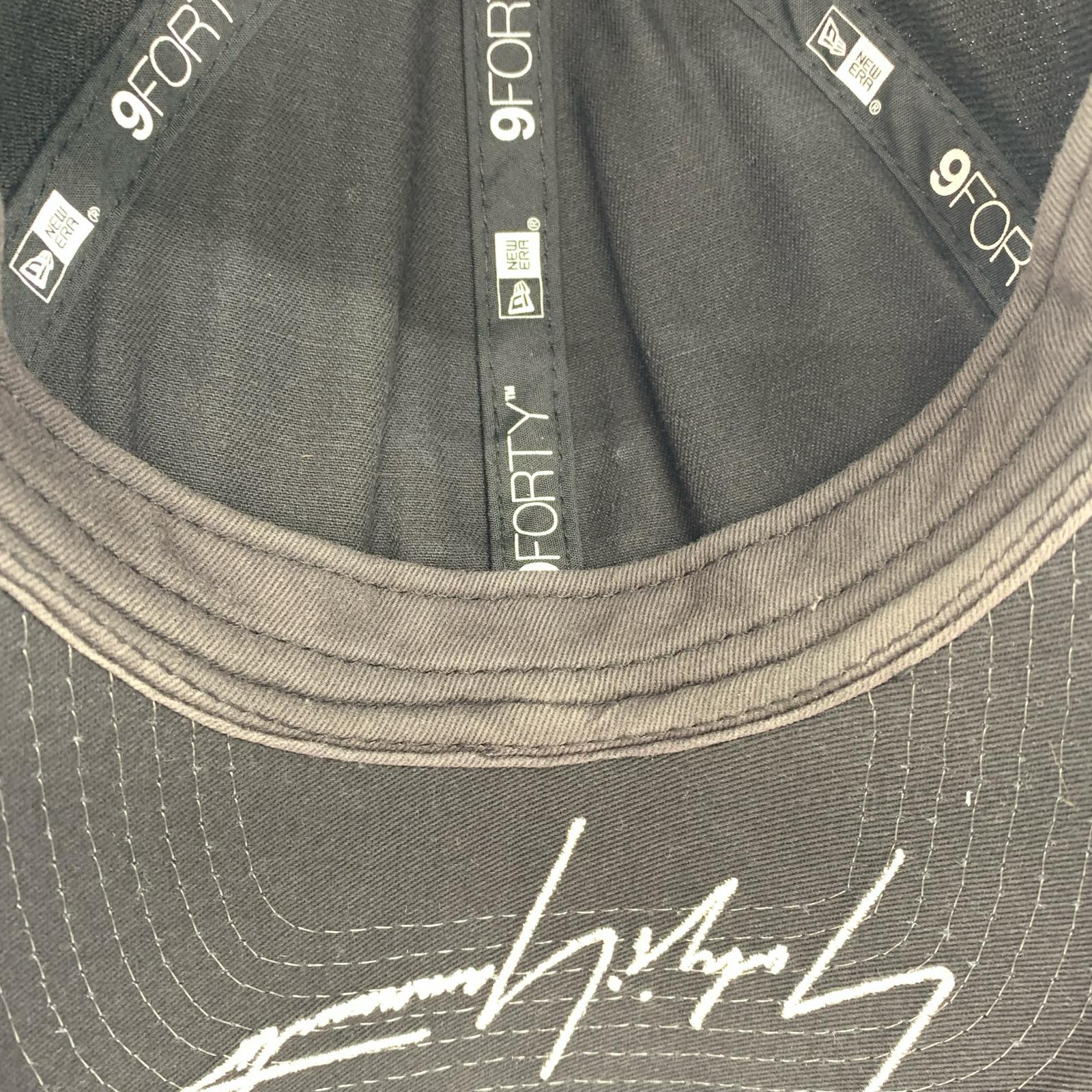 キャップ ×new era メタルロゴキャップ 黒 ブラック