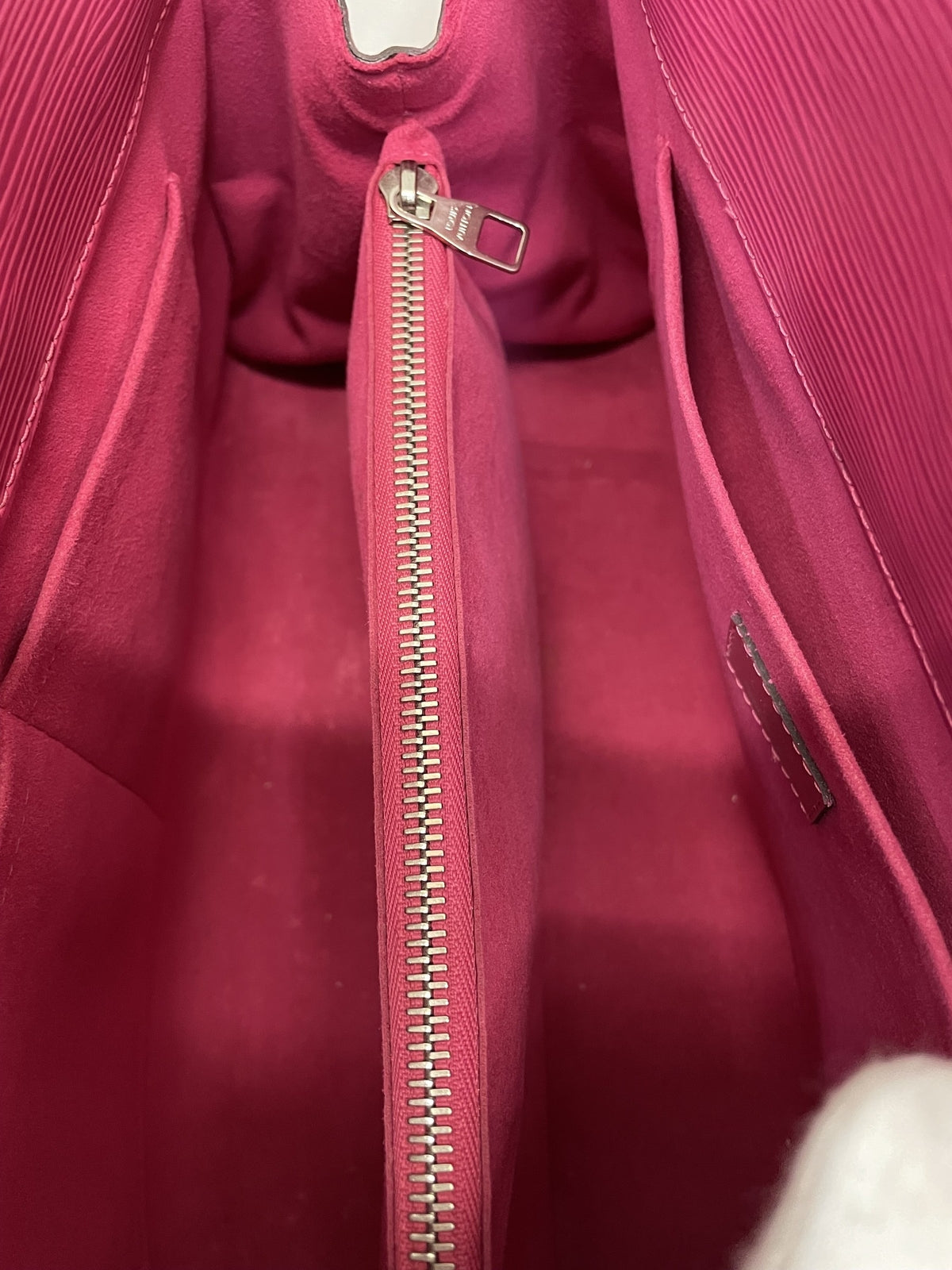 LV エピ マルリーMM ピヴォワンヌ M41282 M41282
