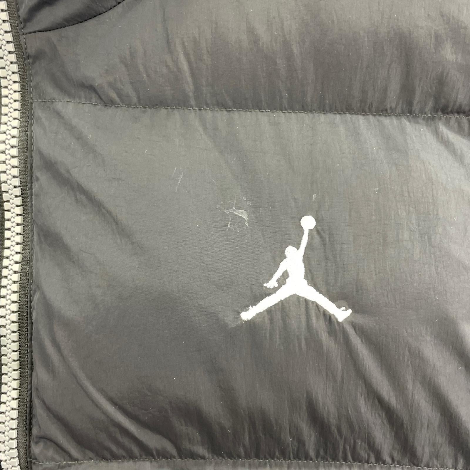 ジャケット JORDAN Essentials Eco Vest 黒(XL) ブラック