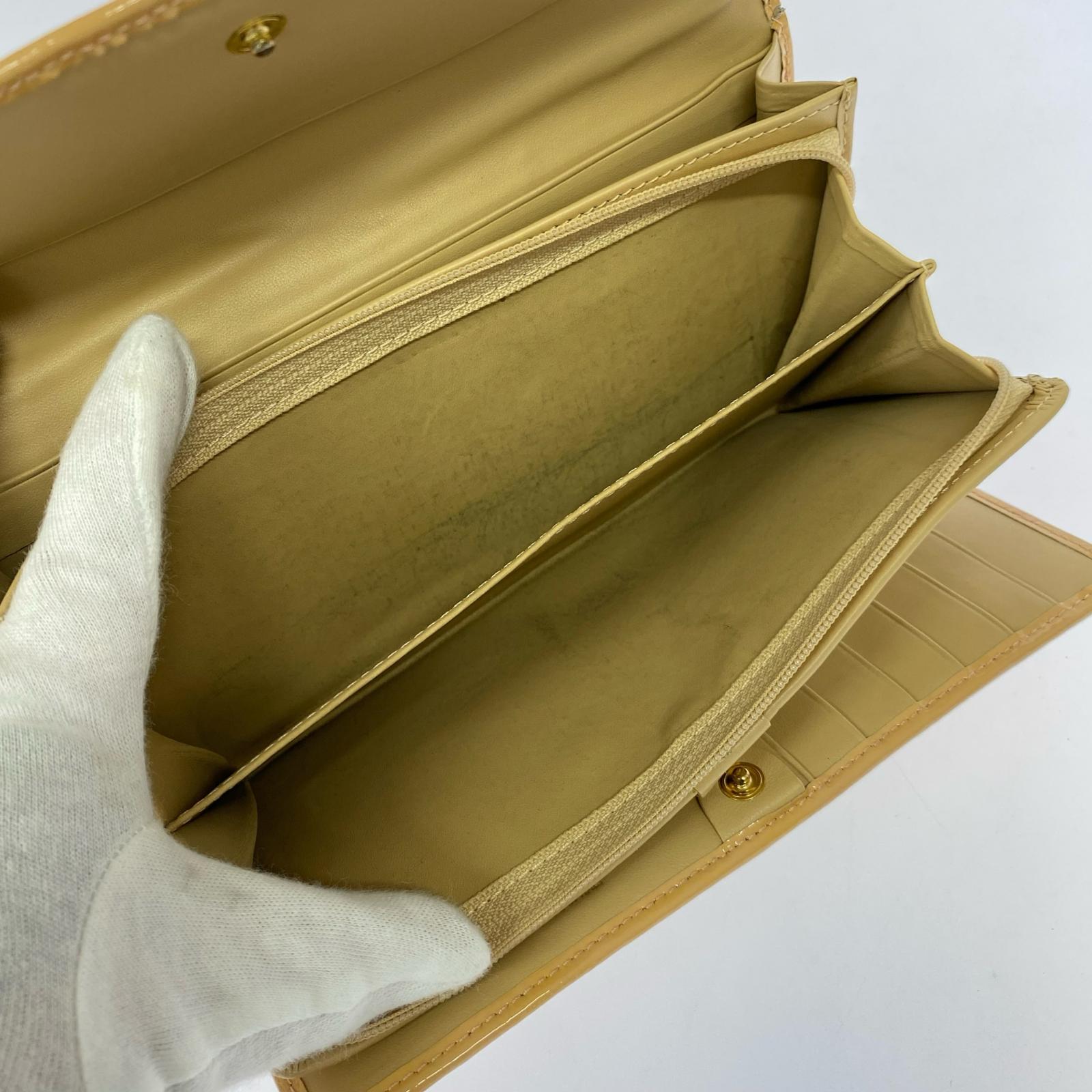 長財布 オーブエンボス加工レザー長財布 ベージュ