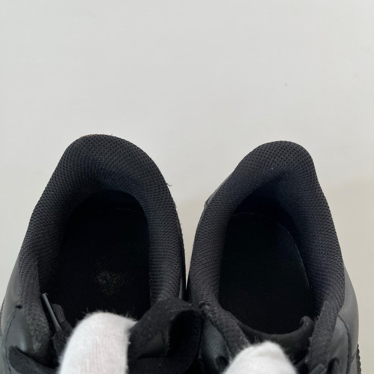 スニーカー AIR FORCE 1 07 黒 26.5cm (US8 1/2 UK8 EU43) ブラック