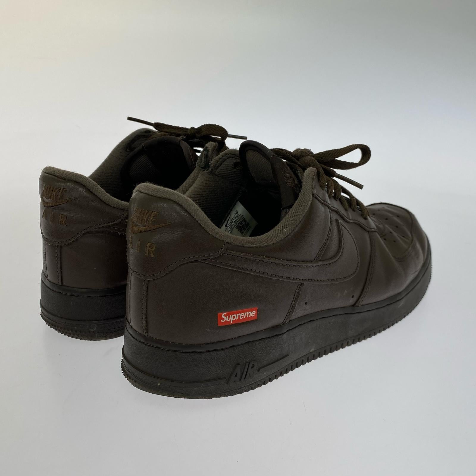 スニーカー ×Supreme AIR FORCE1 ローカットスニーカー 茶 28.5cm (US10 1/2 UK10 EU47) ブラウン