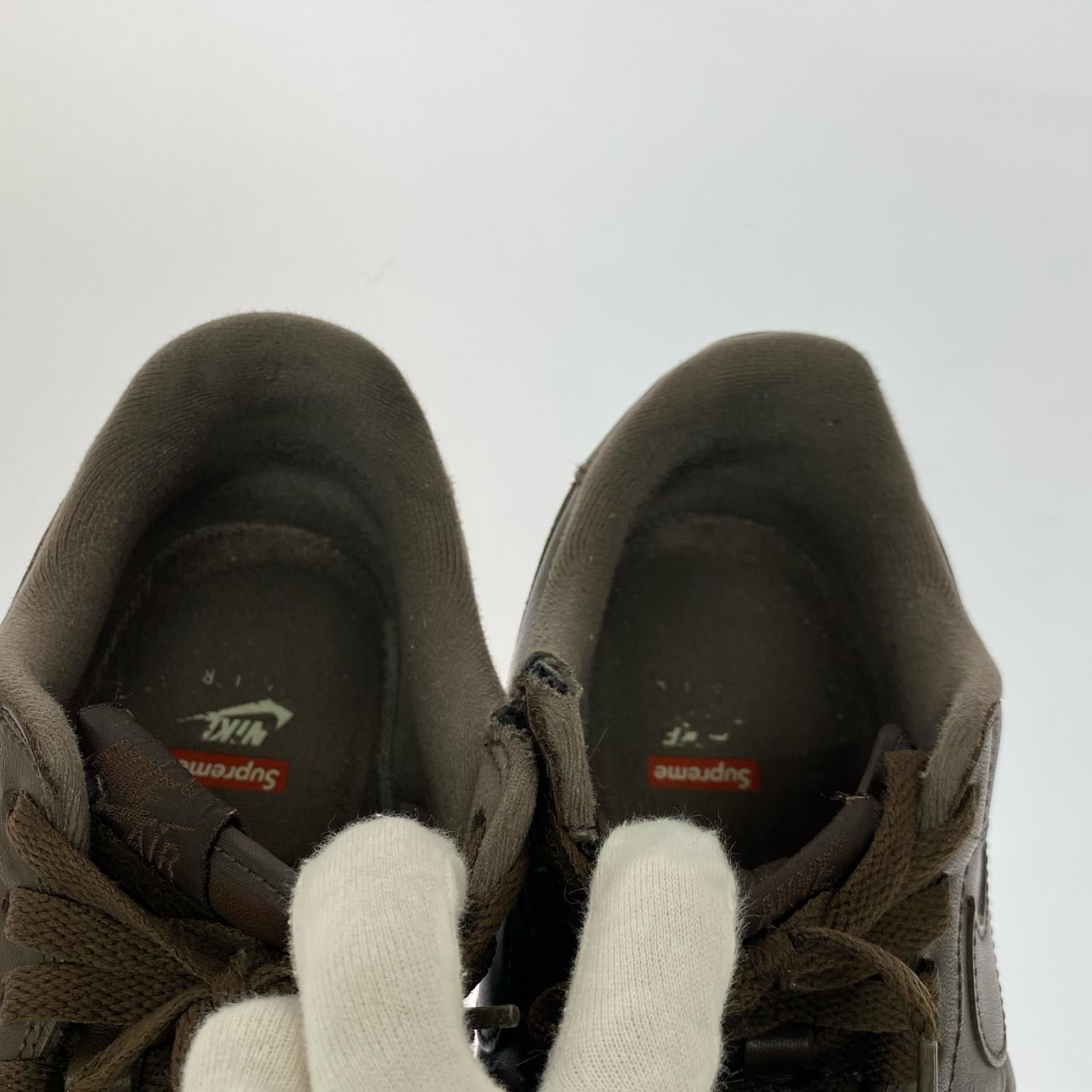 スニーカー ×Supreme AIR FORCE1 ローカットスニーカー 茶 28.5cm (US10 1/2 UK10 EU47) ブラウン