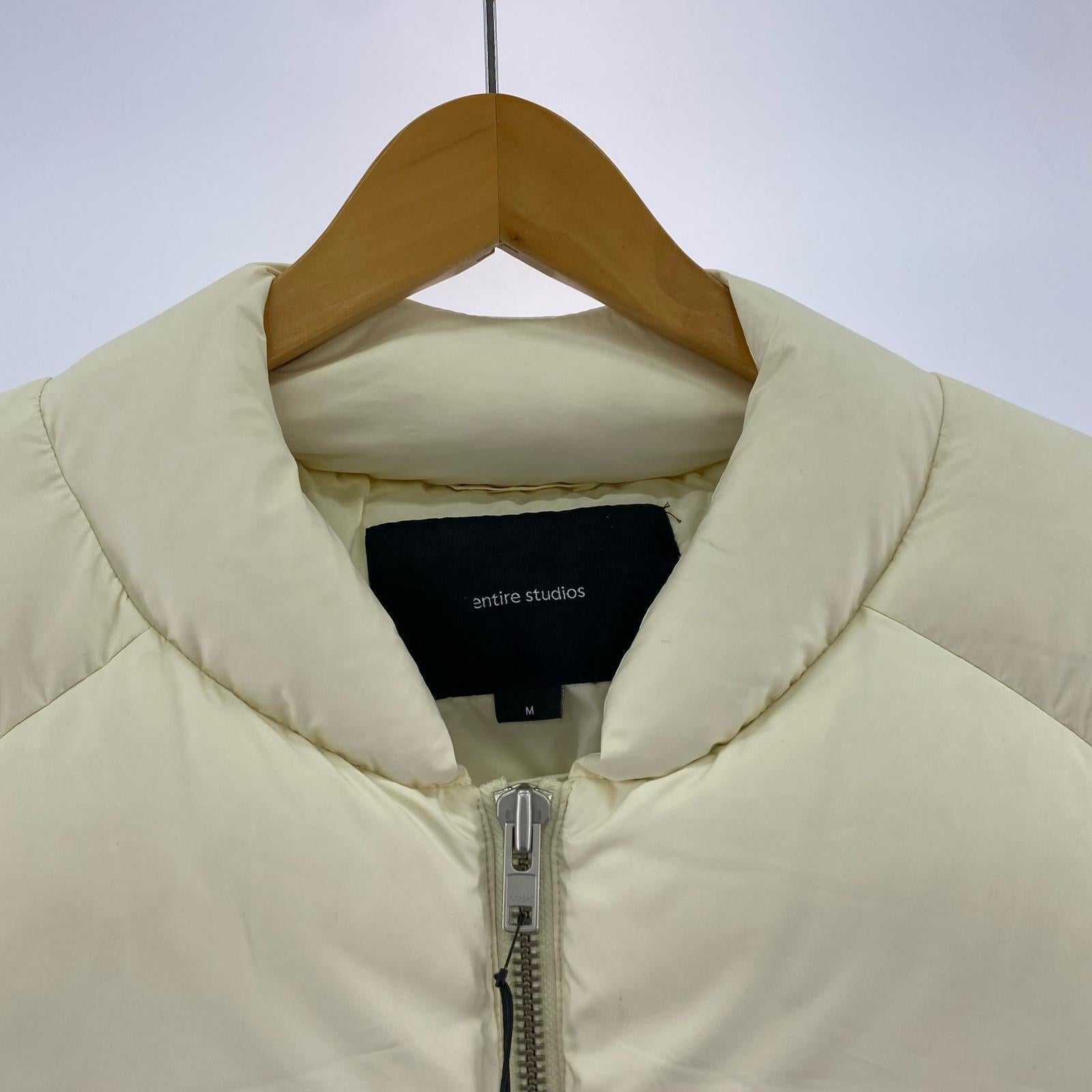 ダウンジャケット entire Studios cropped pillow bomber (M) M ホワイト