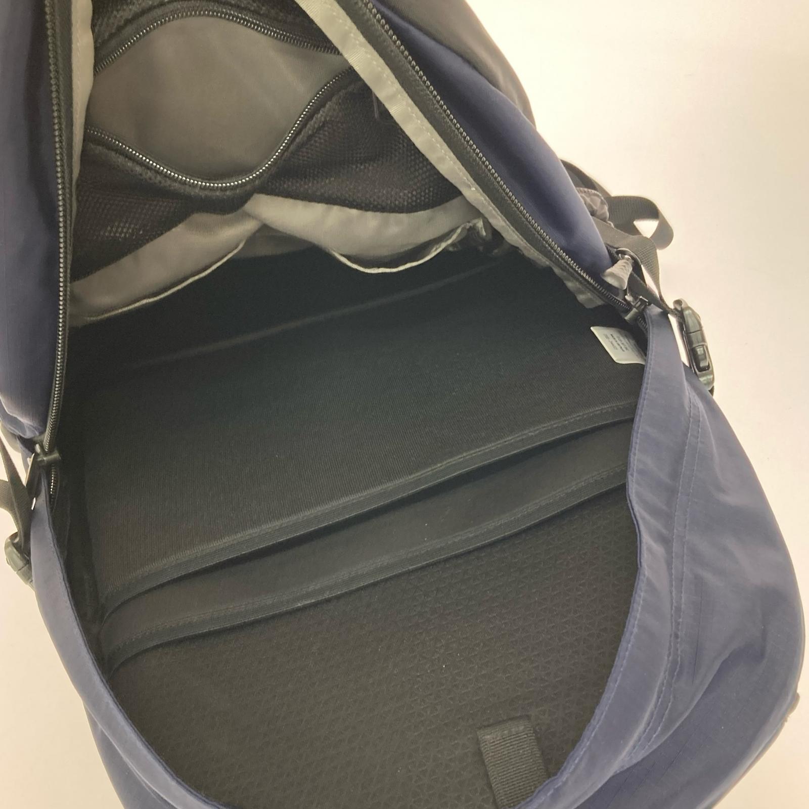 リュック・デイパック ビッグショット 33L マッシュルーム NM72301 ネイビー