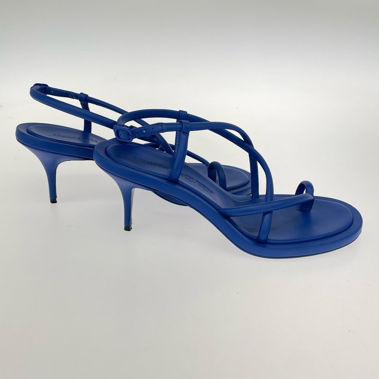 パンプス Alexander McQueen ストラップ キトゥンヒール サンダル 青 (39) ブルー