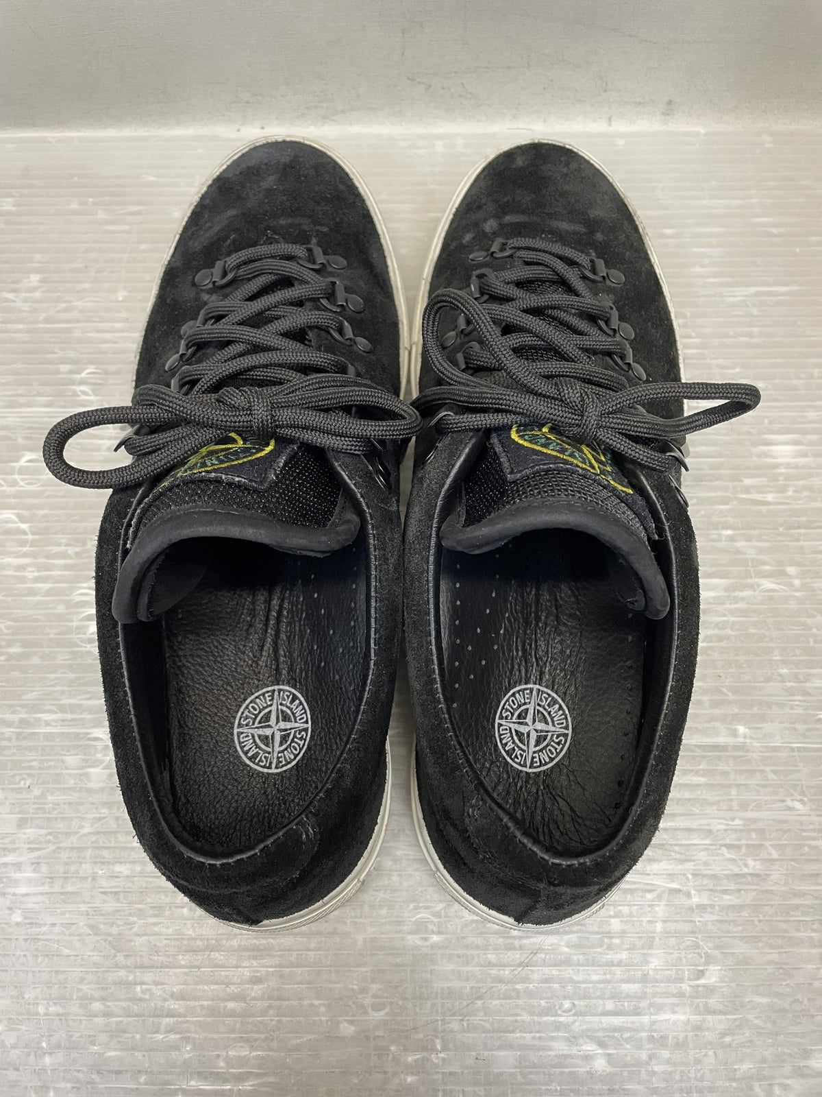 スニーカー STONE ISLAND コンパスロゴ刺繍 スウェード マウンテンシューズ 41 黒