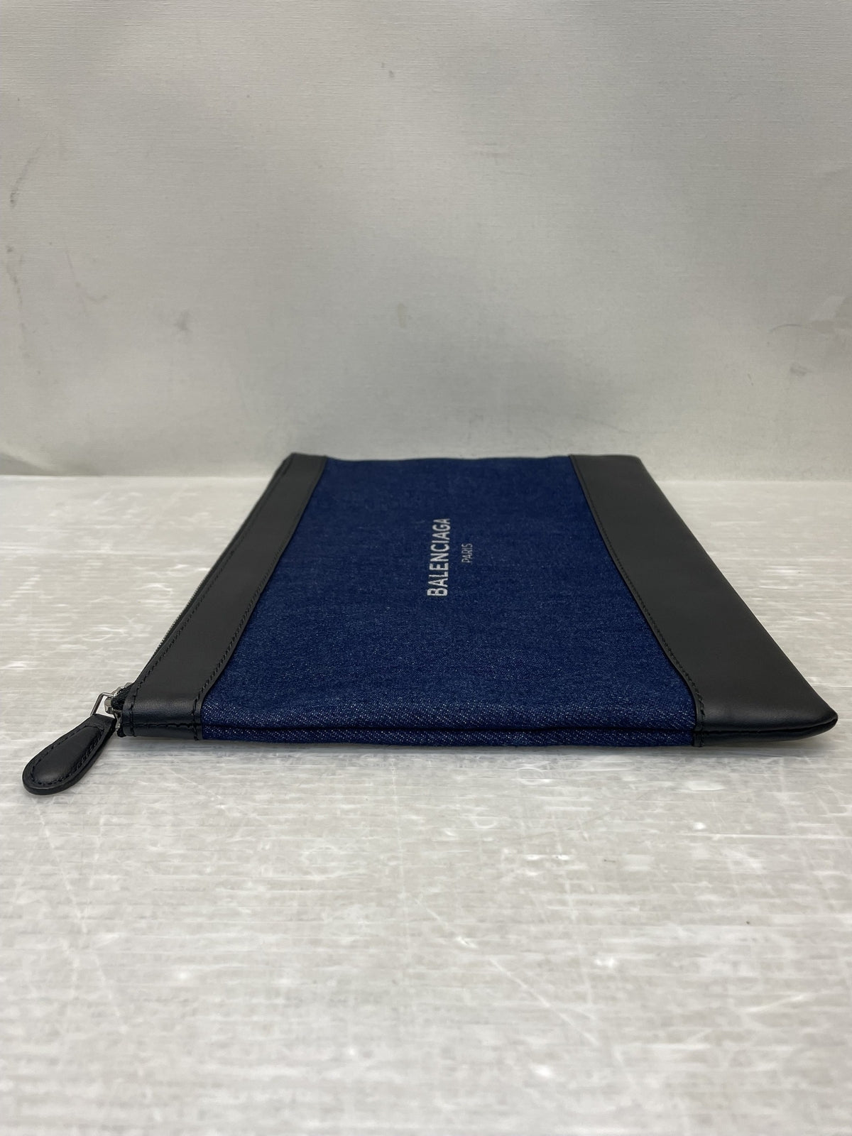 BALENCIAGA ネイビクリップクラッチバッグ デニム×レザー