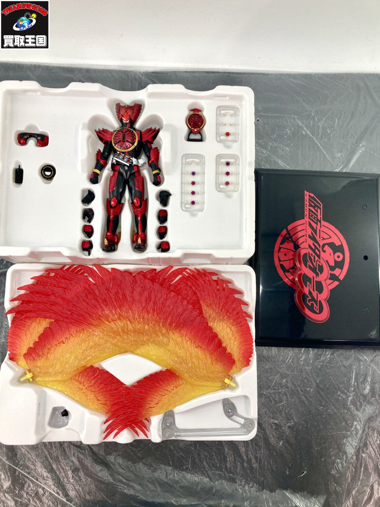 S.H.Figuarts (真骨彫製法) 仮面ライダーオーズ タジャドルコンボ フィギュア/グッズ