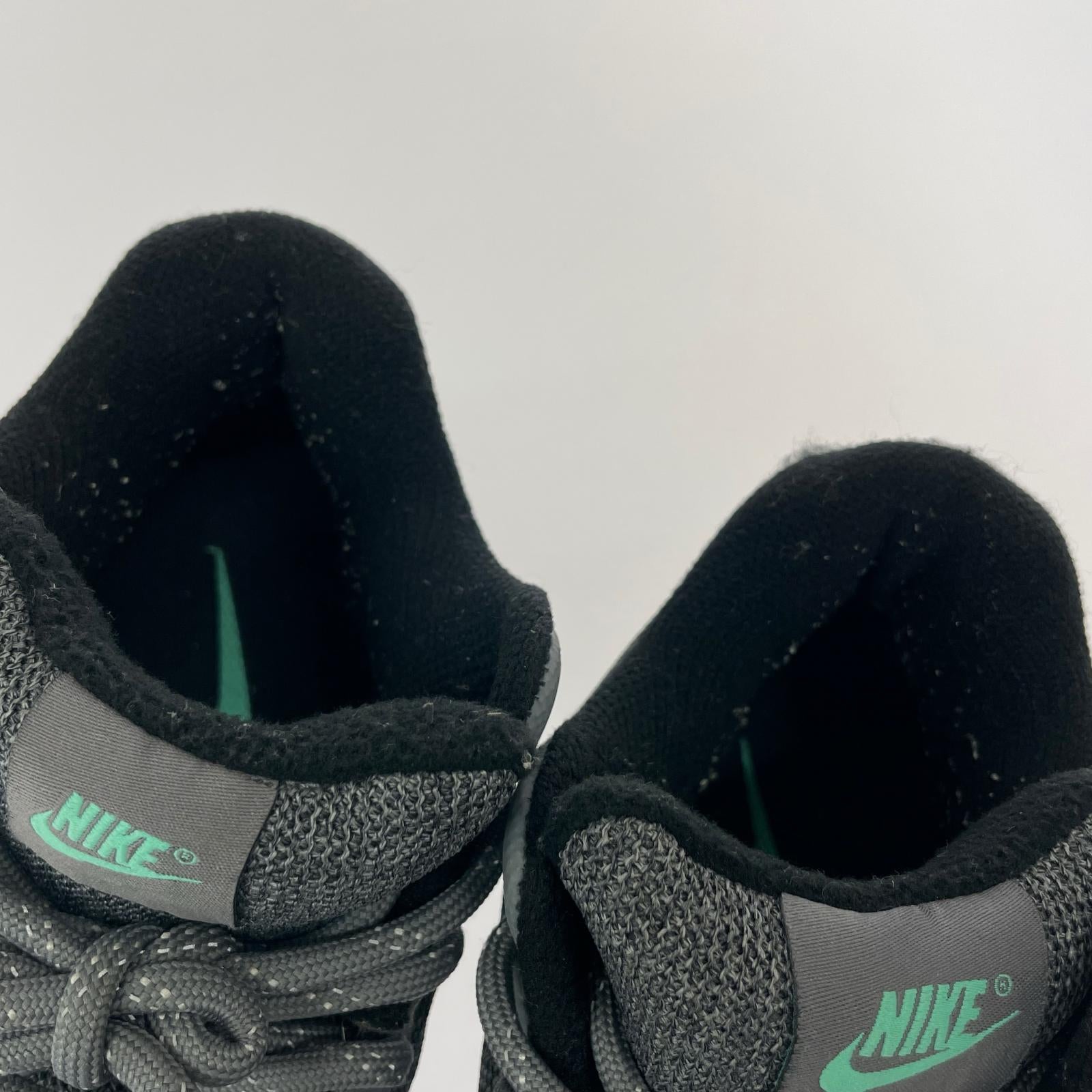 スニーカー AIR MAX INVIGOR MID(26.0) 26cm (US8 UK7 1/2 EU42) グレー