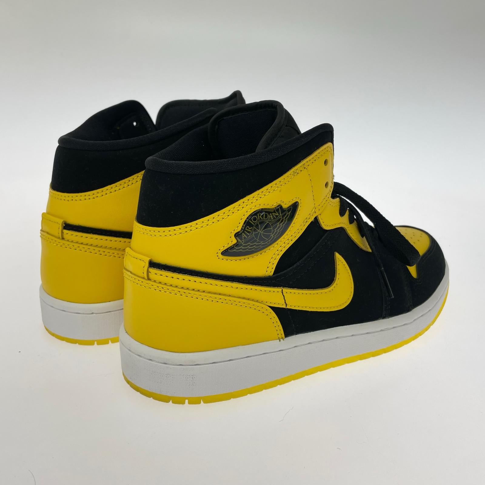 スニーカー AIR JORDAN 1 MID SE New Love (27.5) 27.5cm (US9 1/2 UK9 EU45)