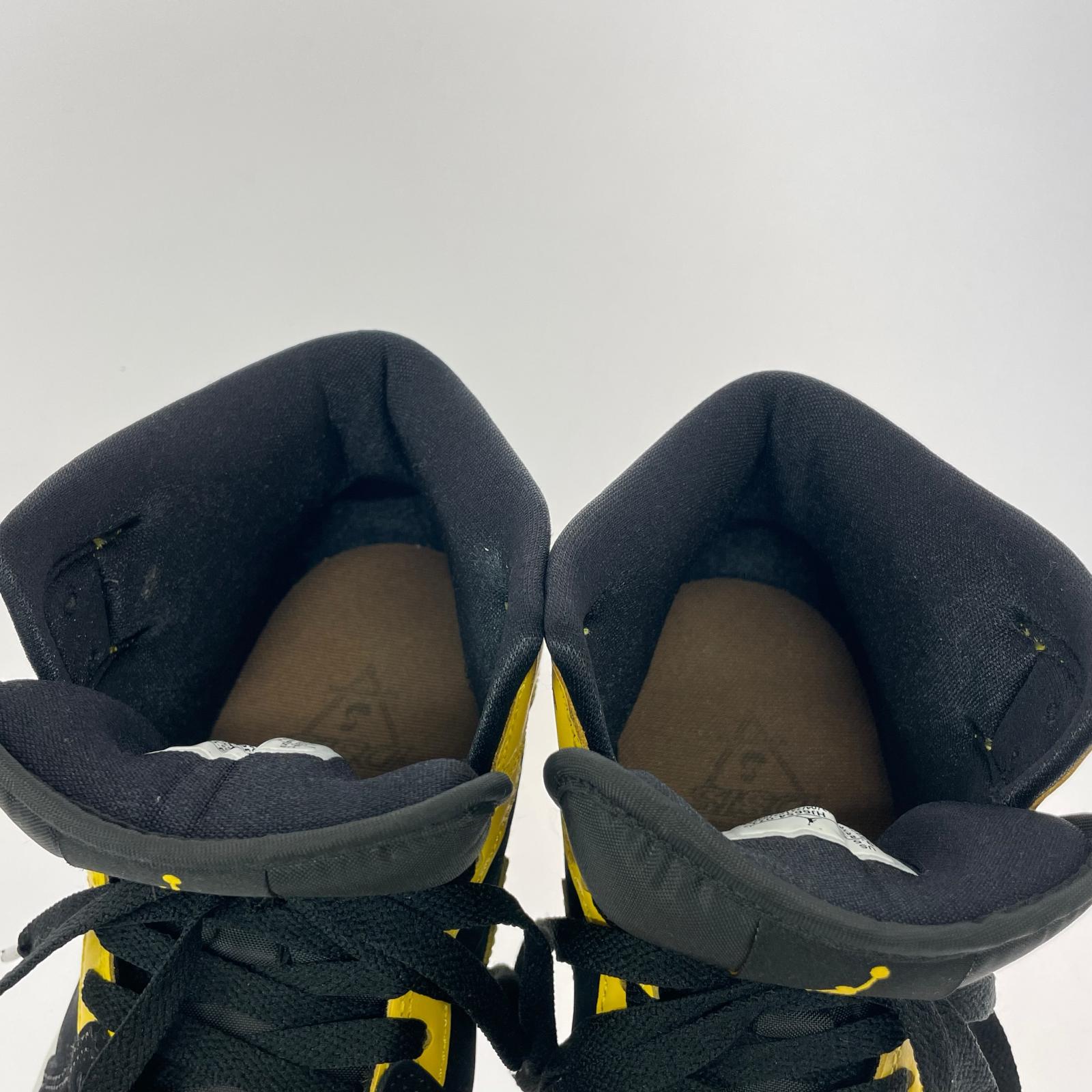 スニーカー AIR JORDAN 1 MID SE New Love (27.5) 27.5cm (US9 1/2 UK9 EU45)