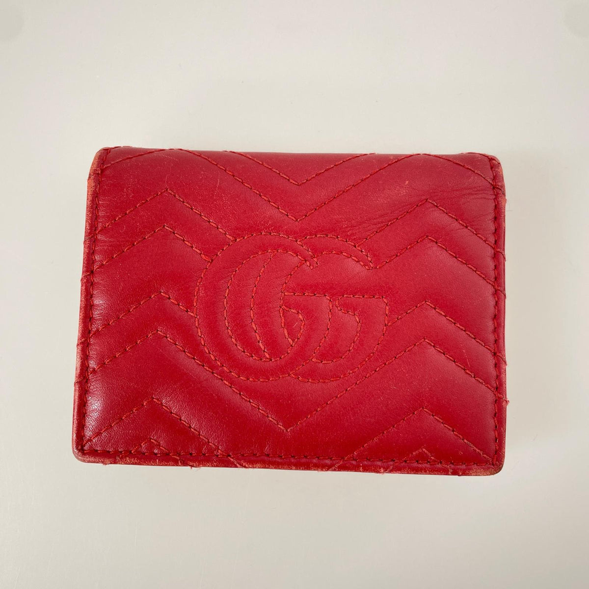 GUCCI GGマーモント カードケースウォレット レッド
