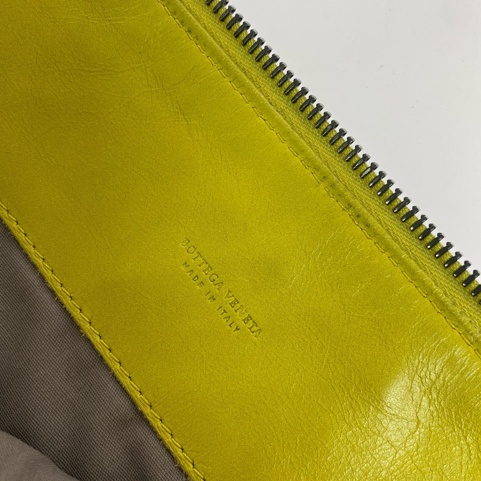 Bottega Veneta イントレ セカンドバッグ イエローグリーン