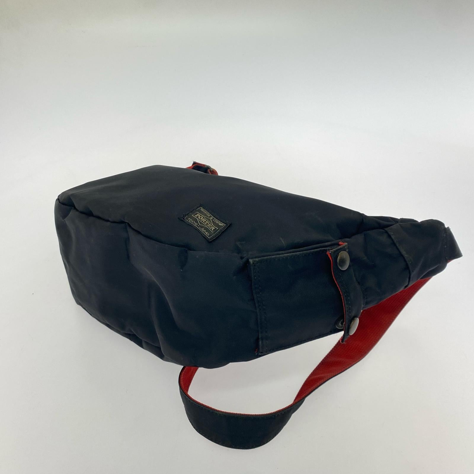 ショルダーバッグ ×ILS BLK/RED