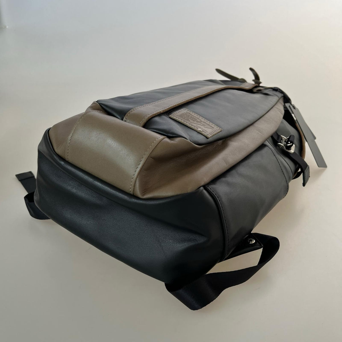 リュック・デイパック LEATHER OVER/リュック/レザー/ブラック×ネイビー/03454-1