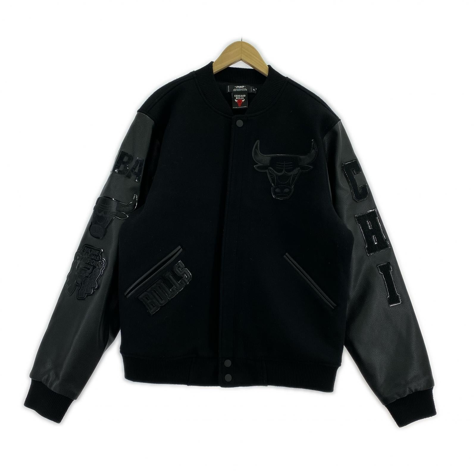 ジャケット PRO STANDARD CHICAGO BULLS スタジャン XL ブラック ブラック
