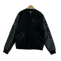 ジャケット PRO STANDARD CHICAGO BULLS スタジャン XL ブラック ブラック