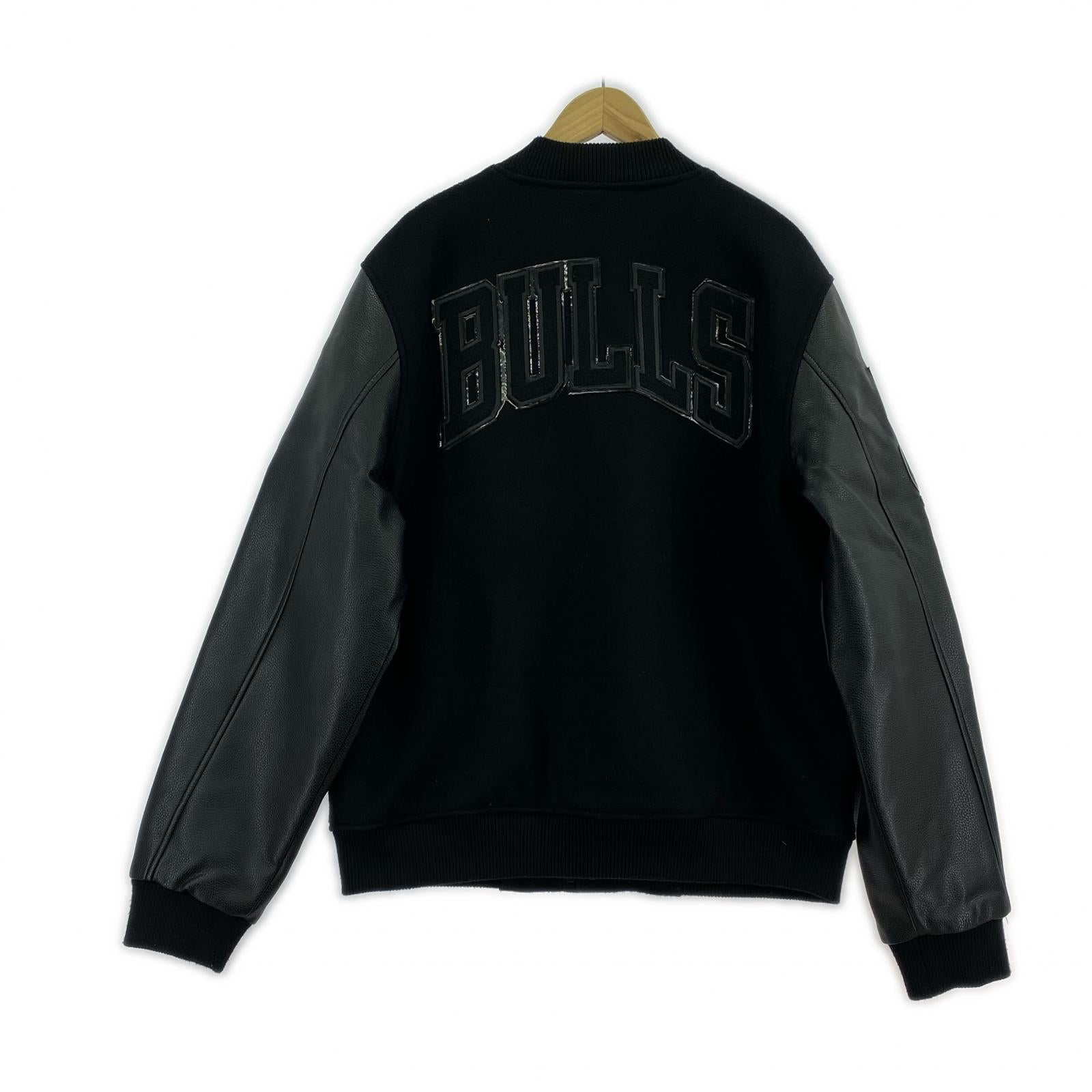 ジャケット PRO STANDARD CHICAGO BULLS スタジャン XL ブラック ブラック