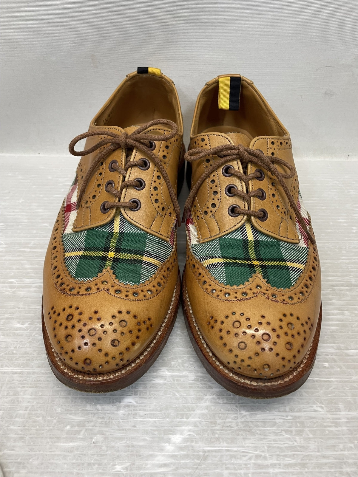 シューズ Tricker's ウィングチップチェックレザーシューズ ブラウン