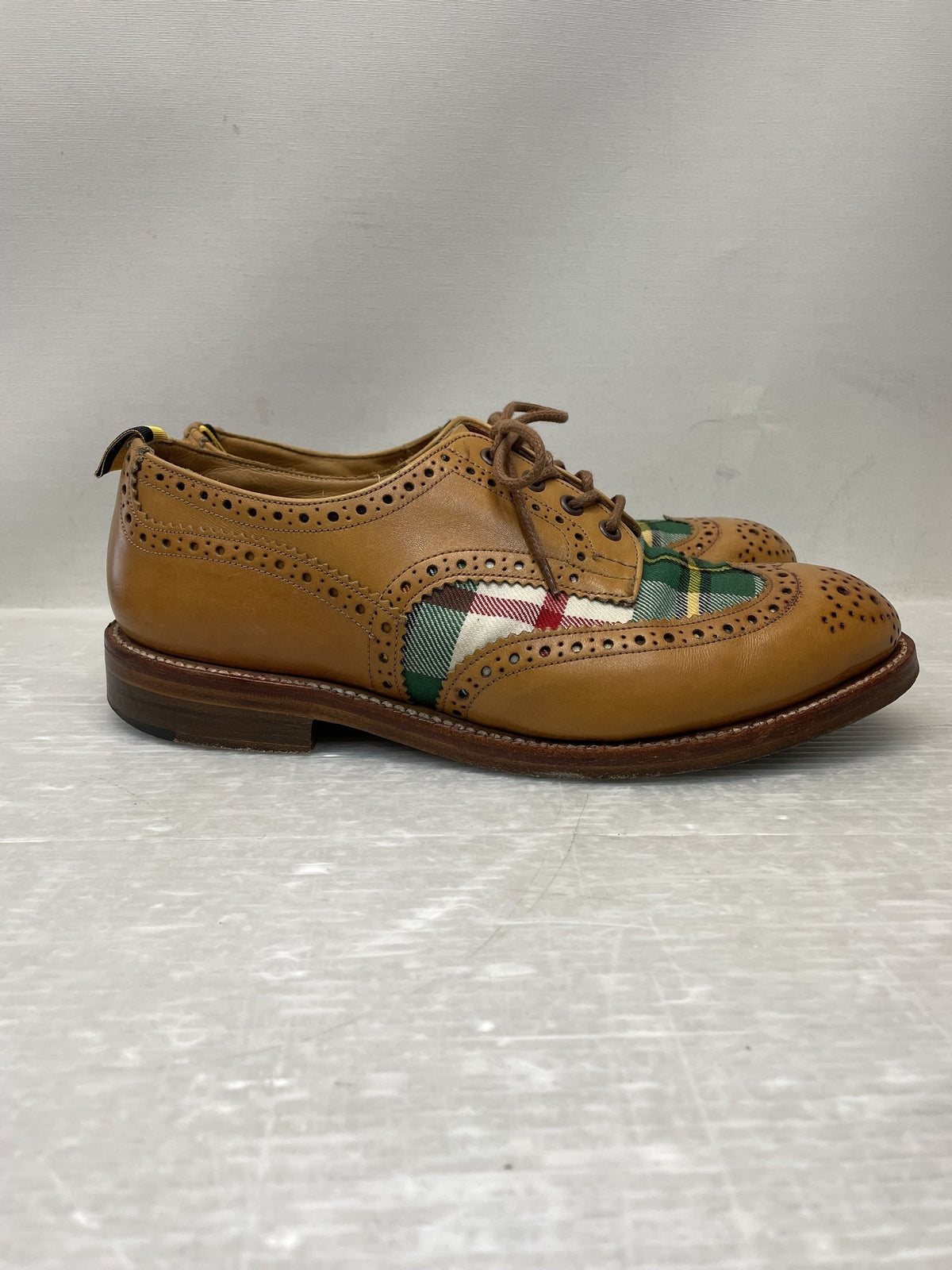 シューズ Tricker's ウィングチップチェックレザーシューズ ブラウン