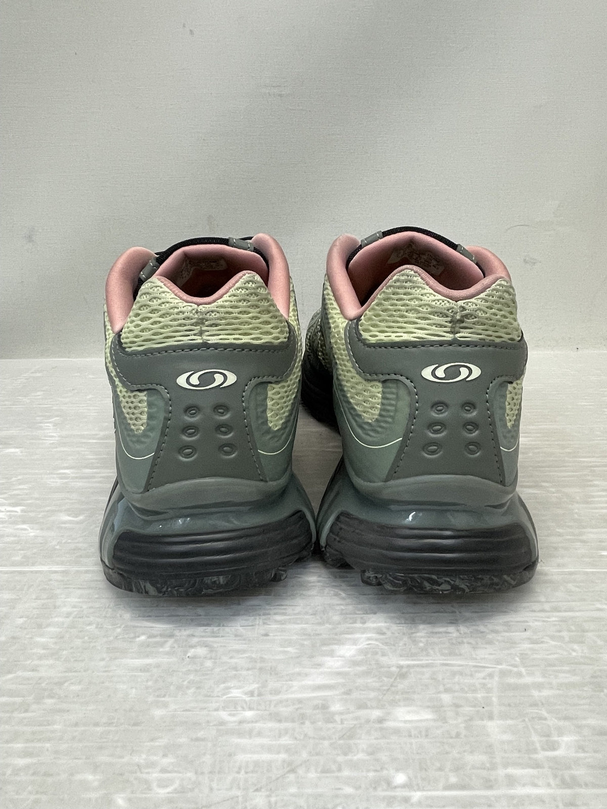 スニーカー 491703
