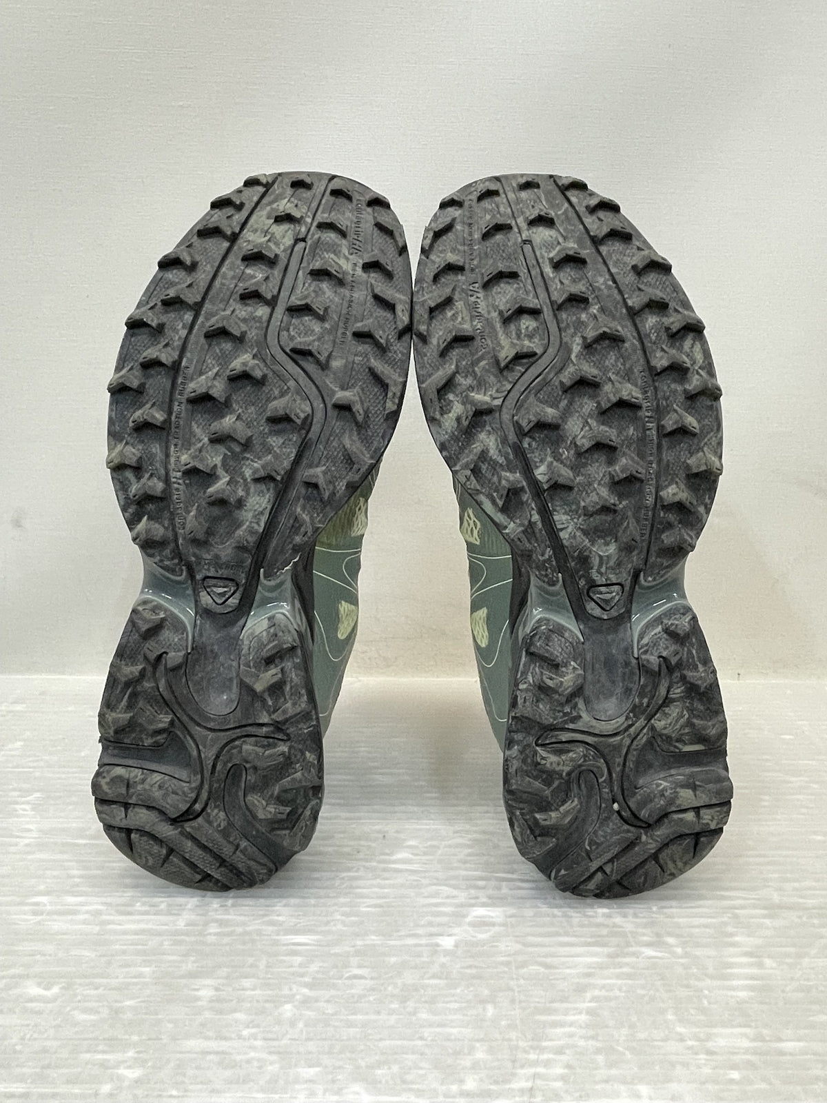 スニーカー 491703