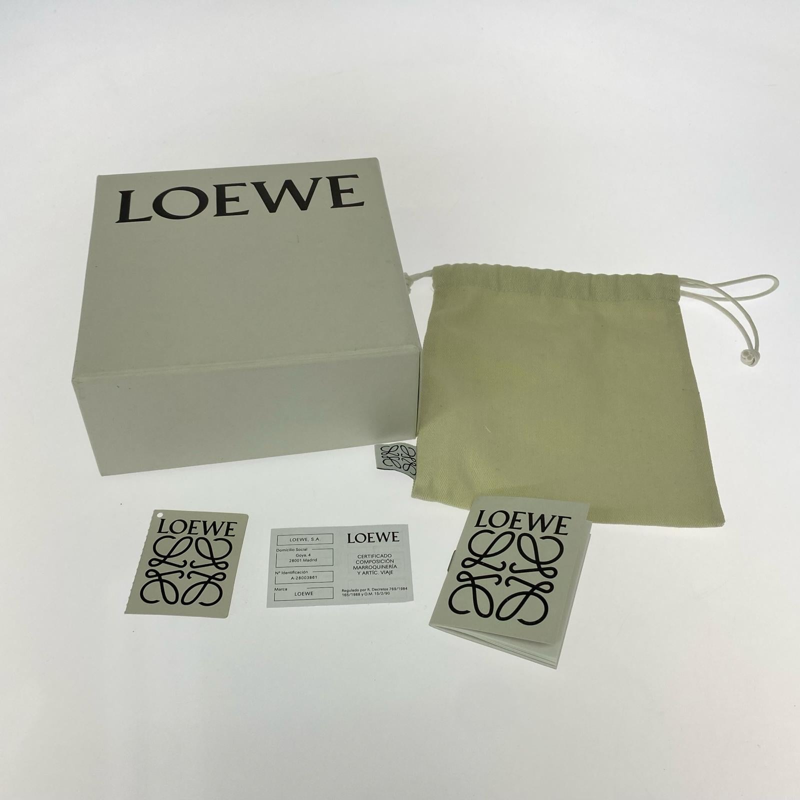 LOEWE トライフォールドウォレット